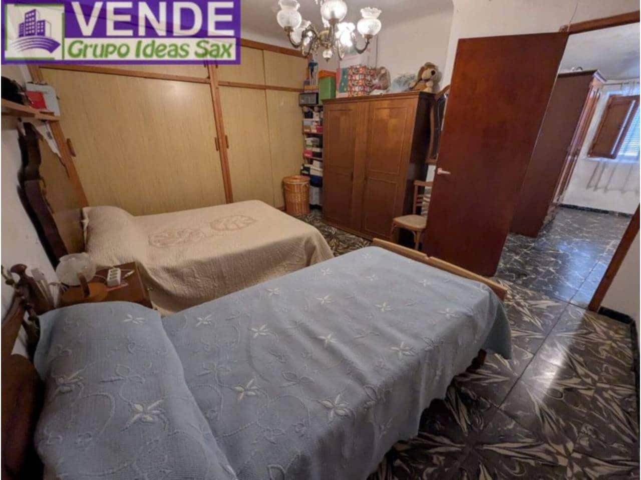 3 bedroom Townhouse for sale in Sax - € 80,000 (Ref: 9928631)