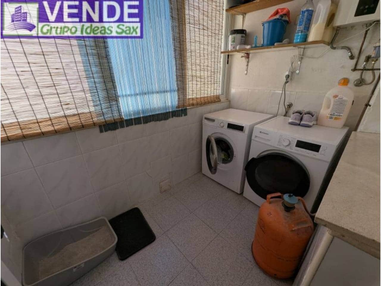 4 slaapkamer Rijtjeshuis te koop in Onil met garage - € 148.000 (Ref: 9945012)