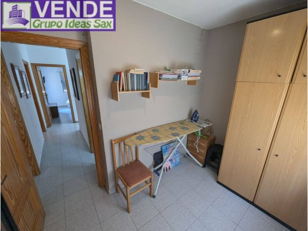 4 slaapkamer Rijtjeshuis te koop in Onil met garage - € 148.000 (Ref: 9945012)