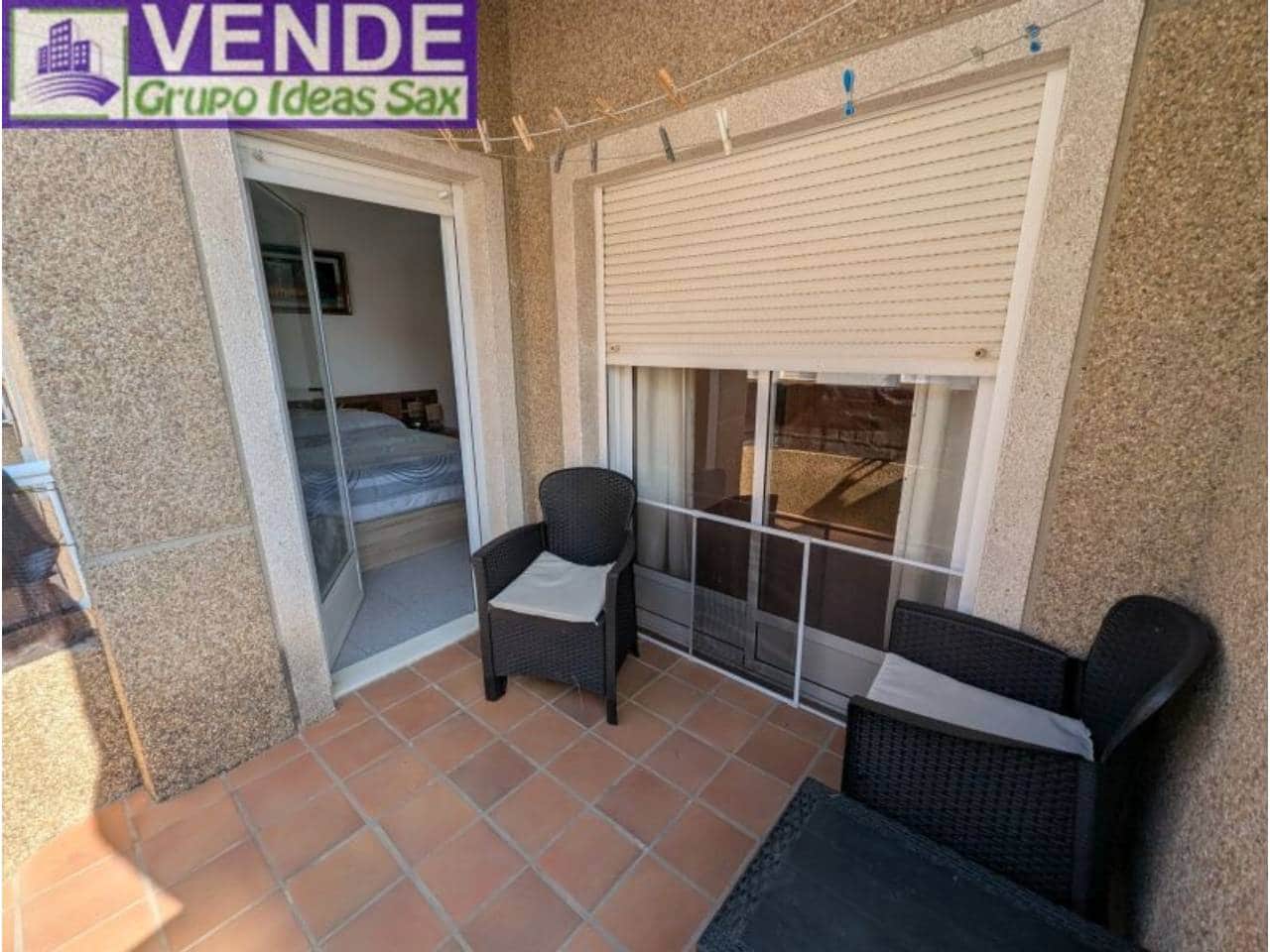 4 slaapkamer Rijtjeshuis te koop in Onil met garage - € 148.000 (Ref: 9945012)