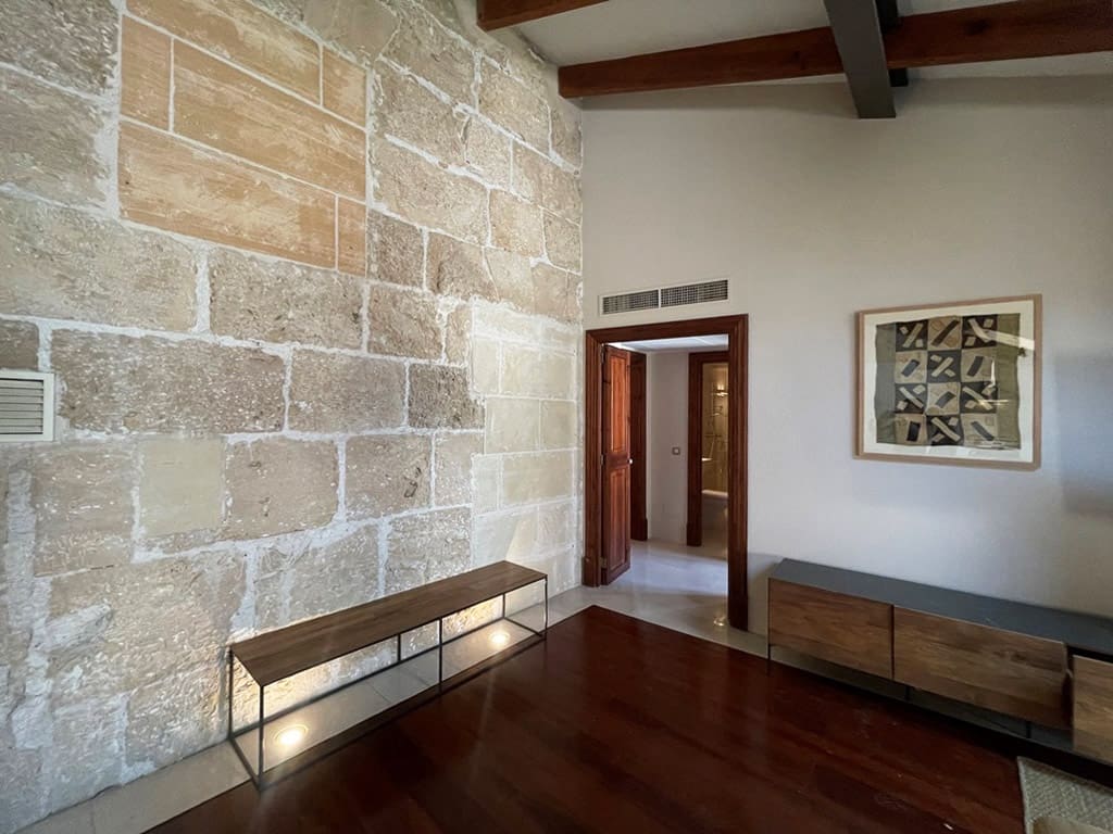 3 bedroom Apartment for rent in Palma de Mallorca with garage - € 3,800 (Ref: 10060902)