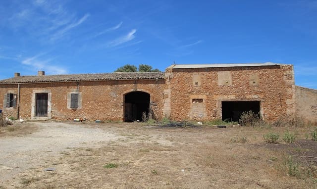 Villa til salgs i Manacor med svømmebasseng - € 1 300 000 (Ref: 3422479)