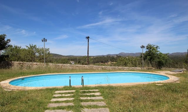 Villa til salgs i Manacor med svømmebasseng - € 1 300 000 (Ref: 3422479)