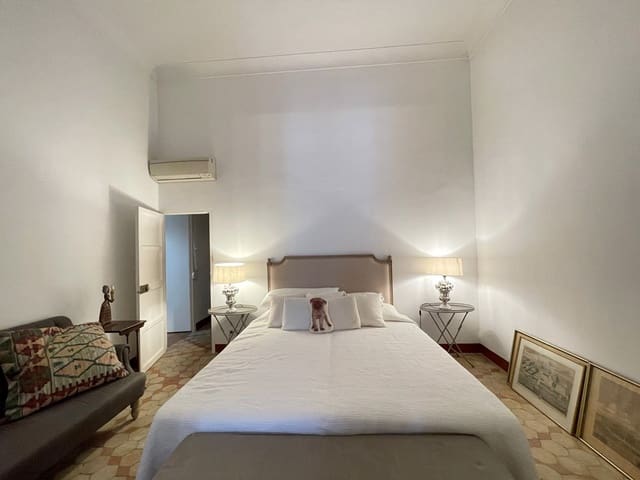 3 sovrum Lägenhet att hyra i Cort, Palma de Mallorca - 2 500 € (Ref: 3542107)