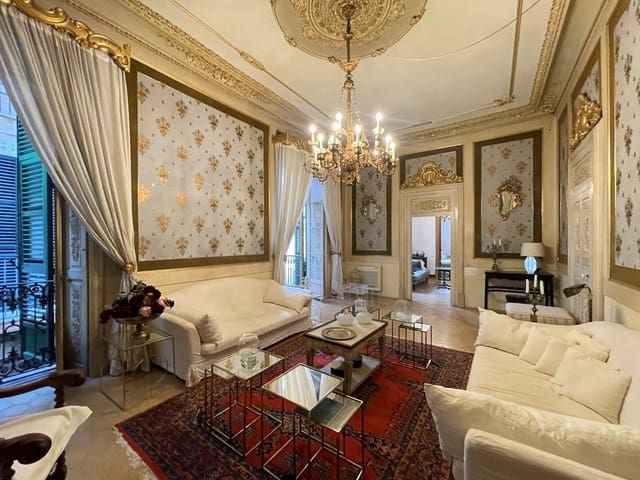 3 sovrum Lägenhet att hyra i Cort, Palma de Mallorca - 2 500 € (Ref: 3542107)