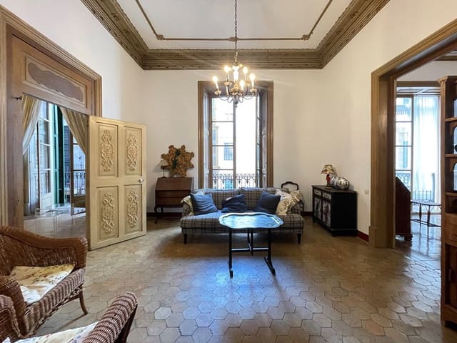 3 sovrum Lägenhet att hyra i Cort, Palma de Mallorca - 2 500 € (Ref: 3542107)