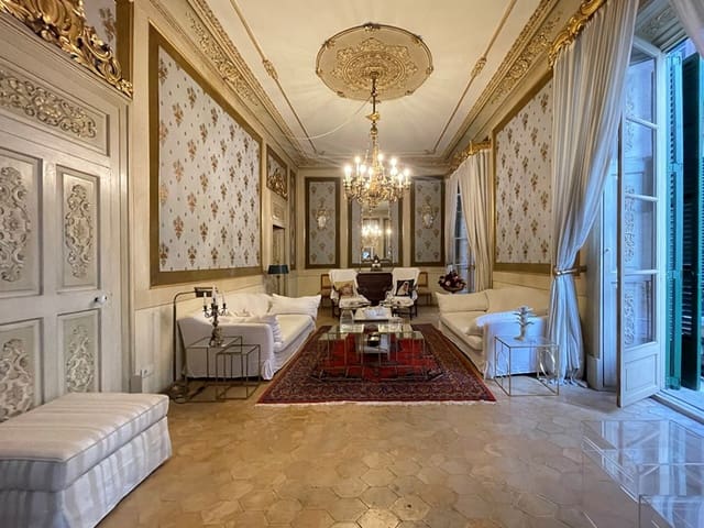 3 sovrum Lägenhet att hyra i Cort, Palma de Mallorca - 2 500 € (Ref: 3542107)