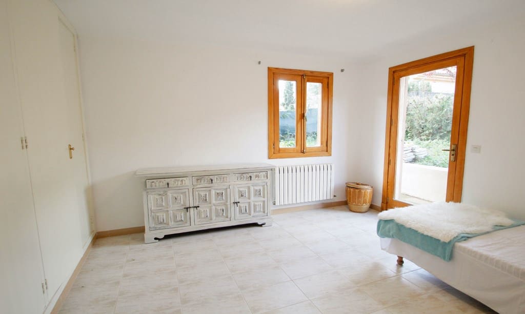 3 quarto Moradia para venda em Esporles - 750 000 € (Ref: 3877090)