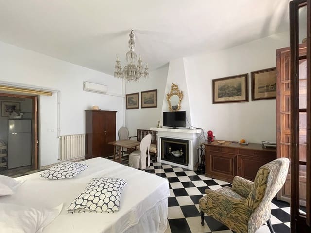Lejlighed til leje i La Seu, Palma de Mallorca - € 1.150 (Ref: 4003846)