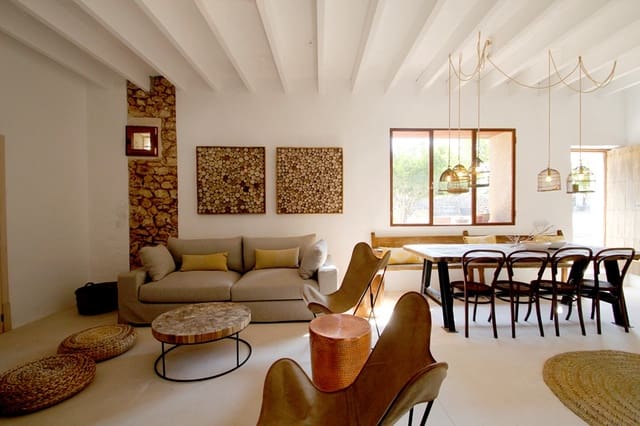 Villa/Maison de 5 chambres à louer à Llucmajor avec piscine garage - 5 400 € (Ref: 4074127)