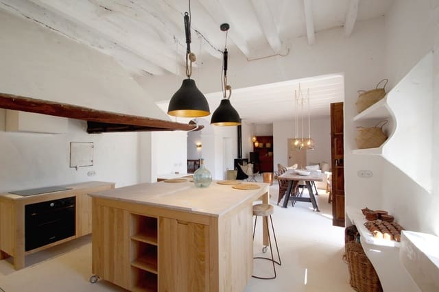 Villa/Maison de 5 chambres à louer à Llucmajor avec piscine garage - 5 400 € (Ref: 4074127)