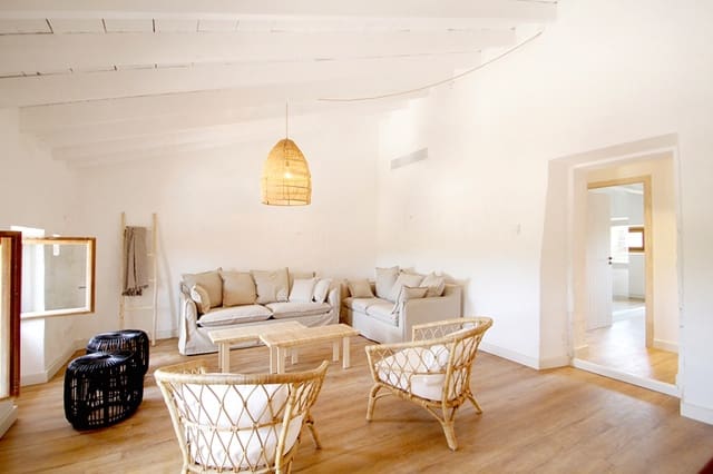 Villa/Maison de 5 chambres à louer à Llucmajor avec piscine garage - 5 400 € (Ref: 4074127)