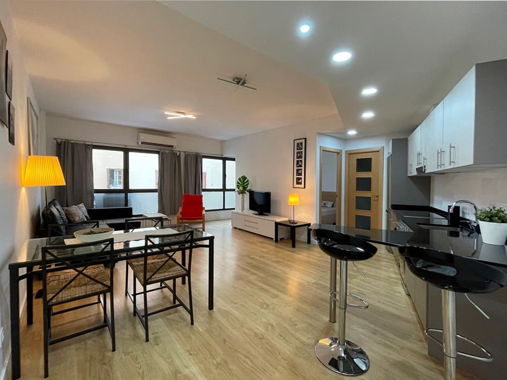 1 soveværelse Lejlighed til leje i Palma de Mallorca - € 1.300 (Ref: 4277652)