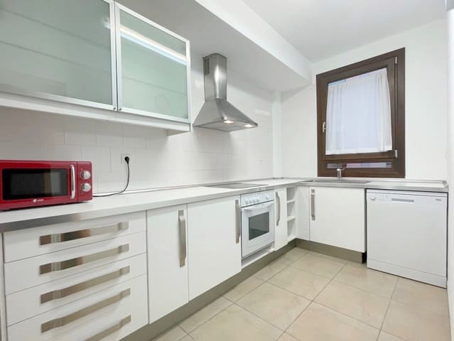 3 slaapkamer Appartement te huur in El Sindicat, Palma de Mallorca - € 1.450 (Ref: 4570539)