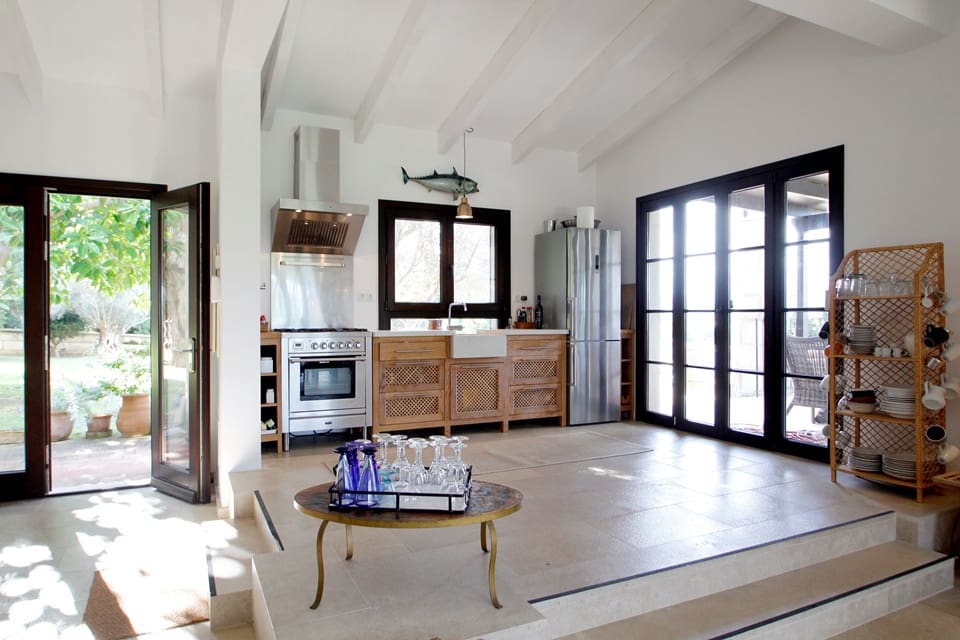 4 bedroom Villa for sale in Alcudia with pool garage - € 2,495,000 (Ref: 4579219)