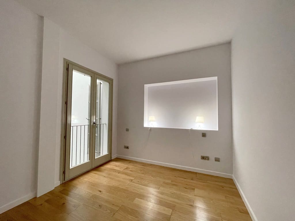 Appartement de 1 chambre à louer à Palma de Mallorca - 1 100 € (Ref: 5971205)