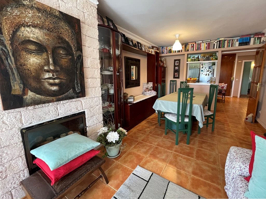 3 bedroom Apartment for sale in Santa Ponsa with garage - € 682,500 (Ref: 7446564)