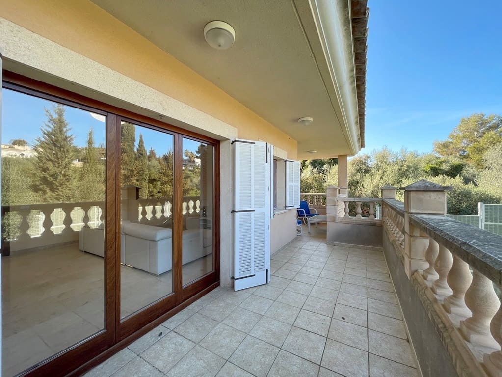 4 soveværelse Villa til salg i Cala Mayor med garage - € 1.055.000 (Ref: 7472307)