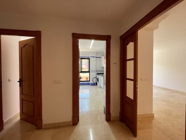 3 bedroom Apartment for rent in Es Molinar / El Molinar, Palma de Mallorca with garage - € 1,800 (Ref: 7856965)