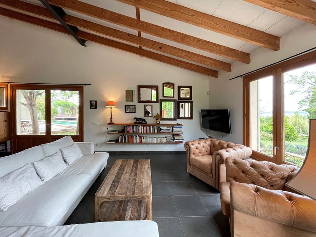 5 bedroom Villa for sale in Montuiri with pool garage - € 1,460,000 (Ref: 8052644)
