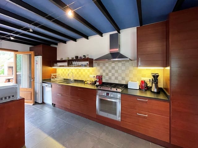 Chalet de 5 habitaciones en Montuïri en venta con piscina garaje - 1.460.000 € (Ref: 8052644)