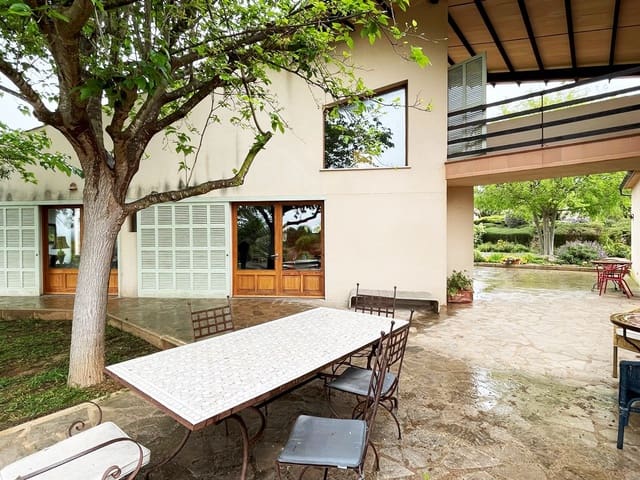 Chalet de 5 habitaciones en Montuïri en venta con piscina garaje - 1.460.000 € (Ref: 8052644)