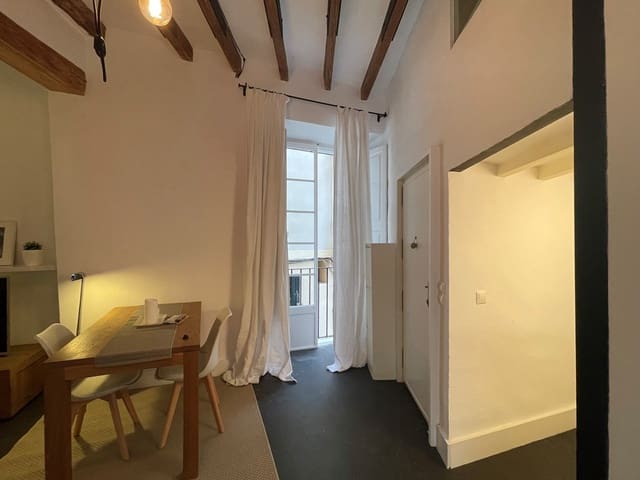 Appartement à louer à Monti-Sion, Palma de Mallorca - 1 050 € (Ref: 8102854)