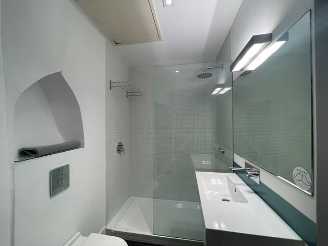 Appartement à louer à Monti-Sion, Palma de Mallorca - 1 050 € (Ref: 8102854)