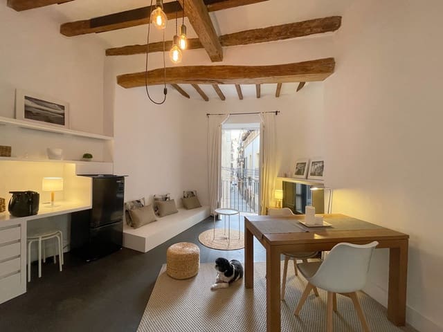 Appartement à louer à Monti-Sion, Palma de Mallorca - 1 050 € (Ref: 8102854)
