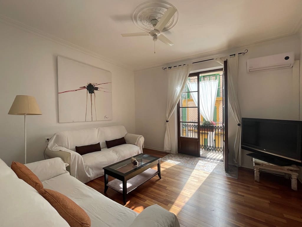 Appartement de 3 chambres à louer à Palma de Mallorca - 1 800 € (Ref: 8153949)