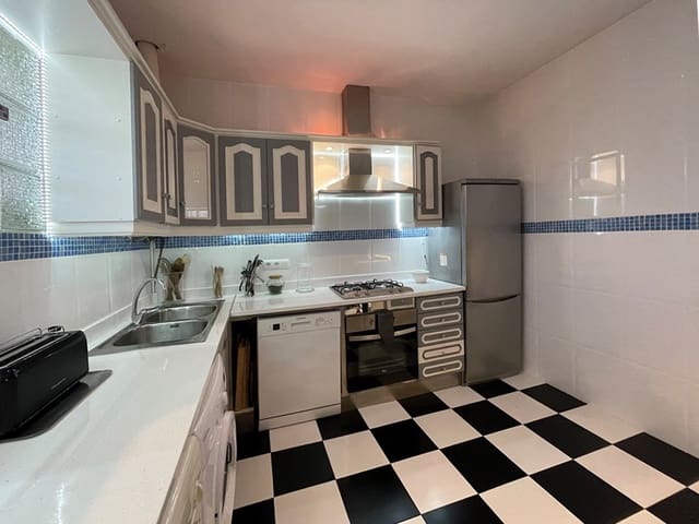 Appartement de 3 chambres à louer à Santa Catalina, Palma de Mallorca - 1 800 € (Ref: 8153949)