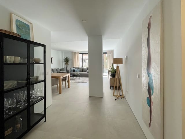 2 slaapkamer Appartement te koop in Plaça de Toros, Palma de Mallorca met zwembad garage - € 660.000 (Ref: 8242215)