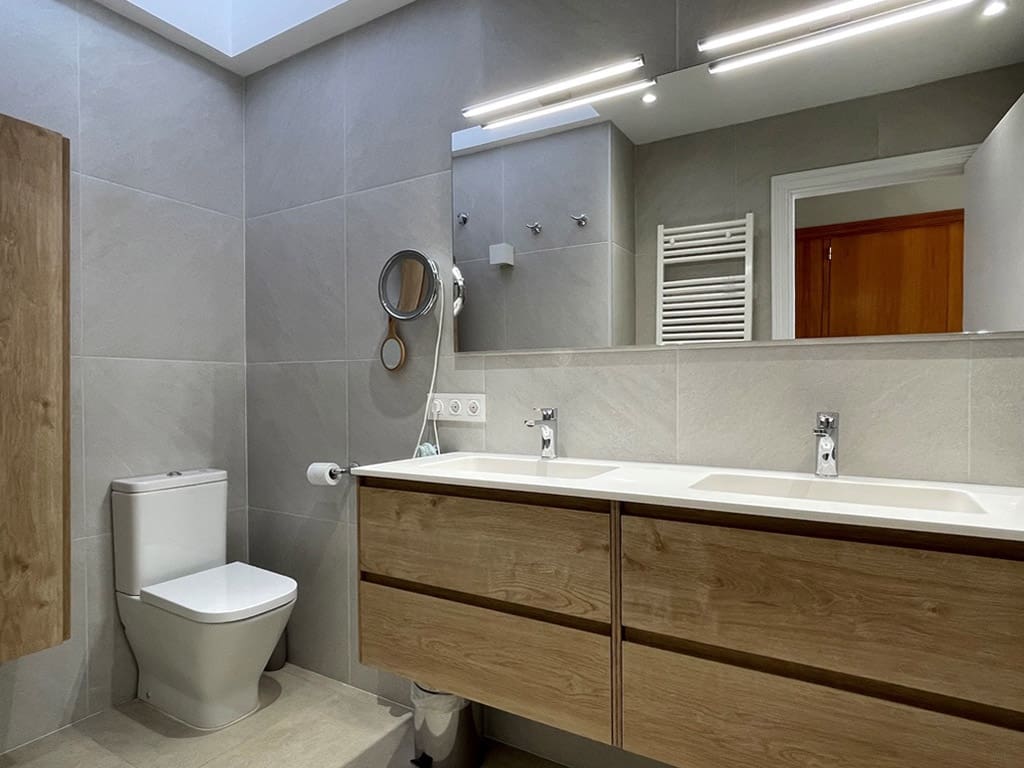 4 soveværelse Villa til salg i Palma de Mallorca med swimmingpool garage - € 2.095.000 (Ref: 8247021)