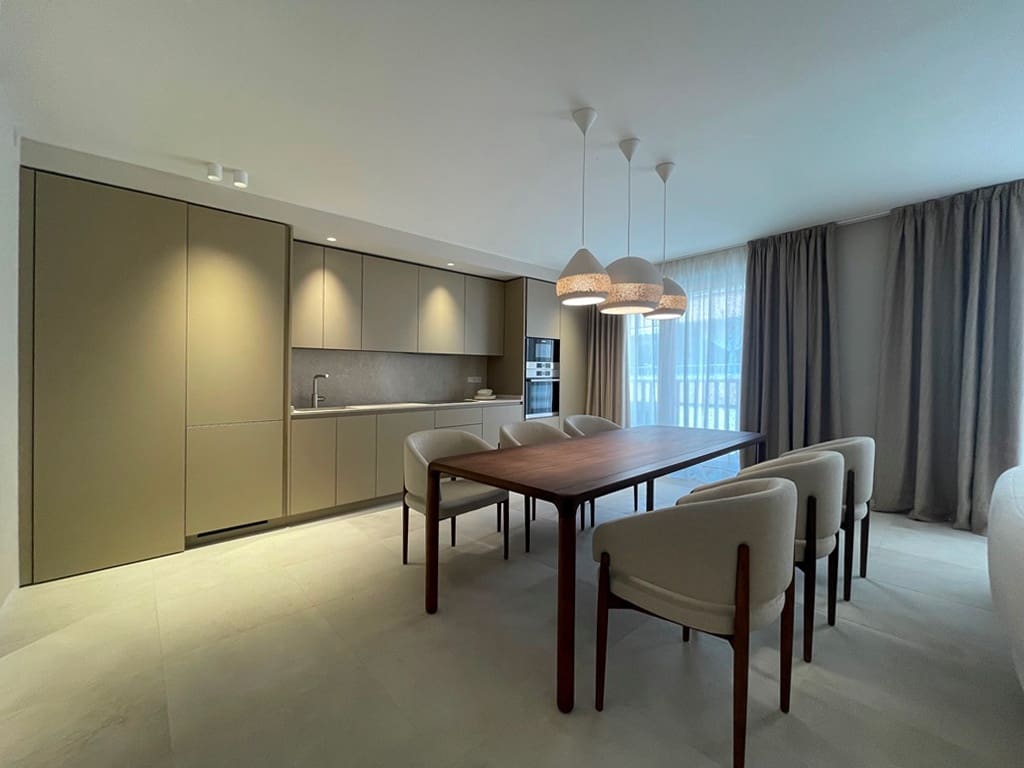 2 bedroom Apartment for sale in Palma de Mallorca with pool - € 670,000 (Ref: 8353024)