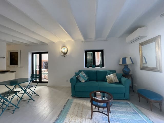 1 slaapkamer Appartement te huur in Cort, Palma de Mallorca - € 1.100 (Ref: 8668592)