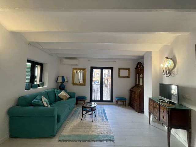 1 slaapkamer Appartement te huur in Cort, Palma de Mallorca - € 1.100 (Ref: 8668592)