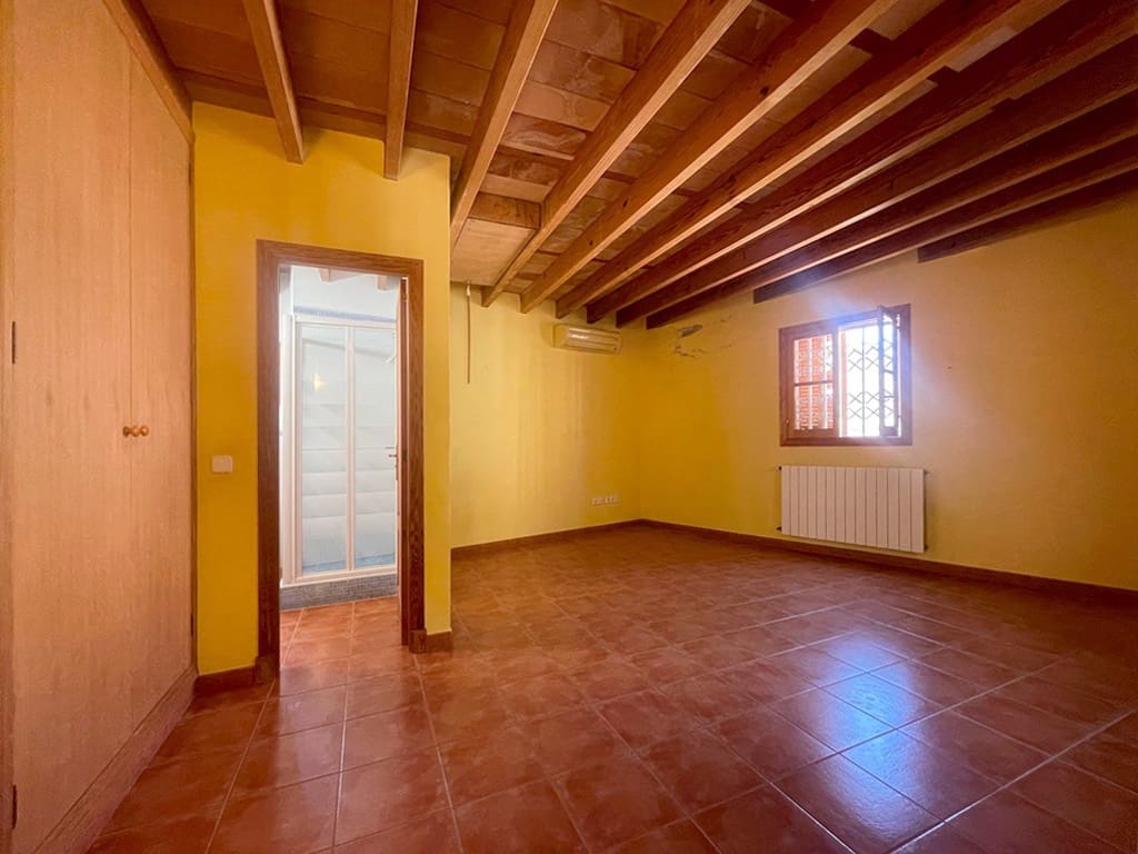 3 bedroom Apartment for sale in Palma de Mallorca - € 885,000 (Ref: 8807344)