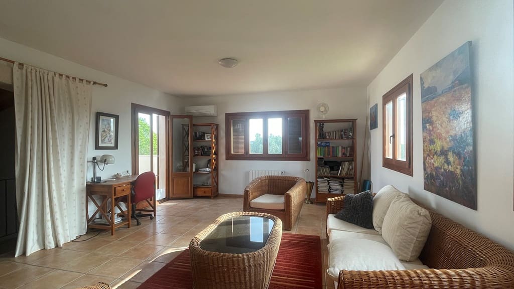 4 sypialnia Willa na sprzedaż w Llucmajor z basenem garażem - 1 300 000 € (Ref: 8987771)