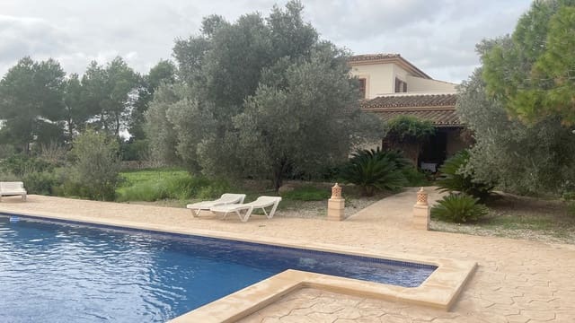 4 bedroom Villa for sale in Llucmajor with pool garage - € 1,300,000 (Ref: 8987771)