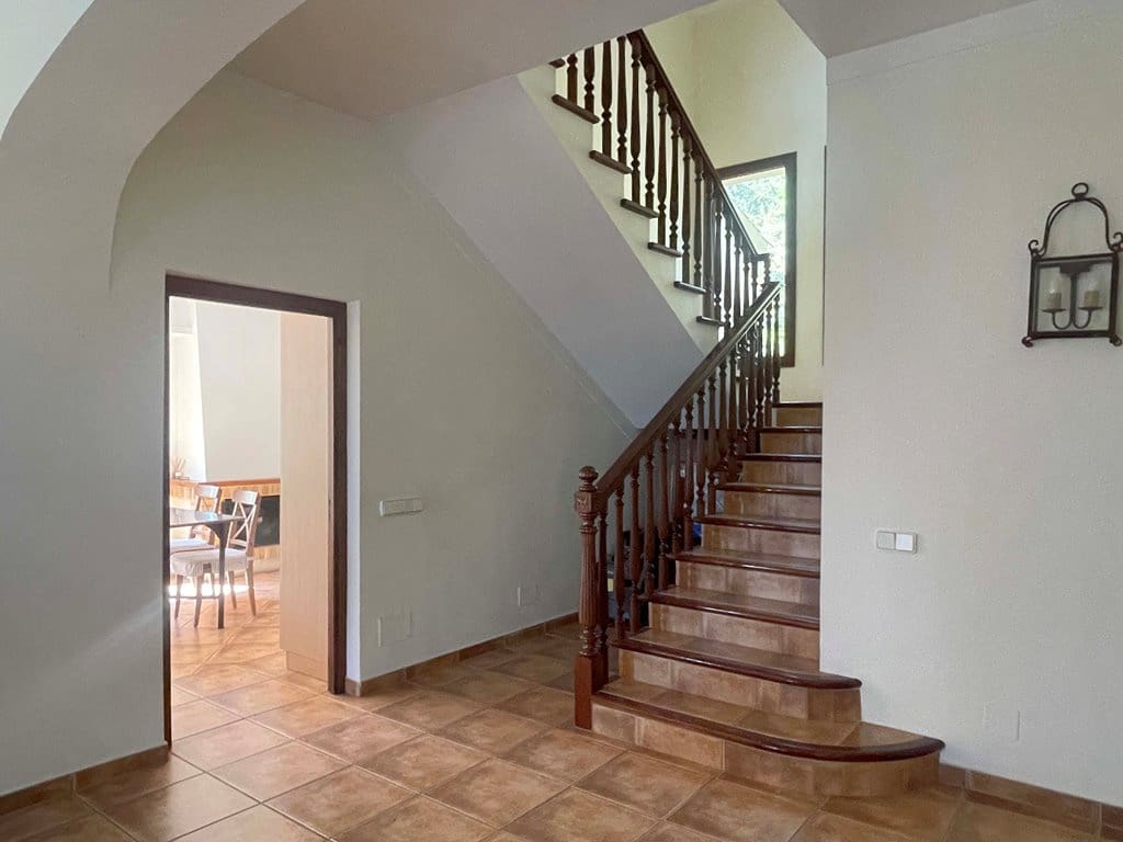 5 bedroom Villa for sale in Establiments with pool garage - € 1,600,000 (Ref: 9002616)