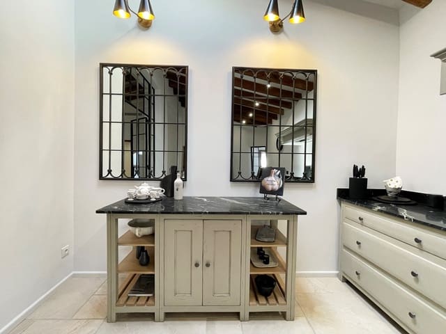 2 soveværelse Lejlighed til leje i La Llotja - Born, Palma de Mallorca - € 2.700 (Ref: 9015904)