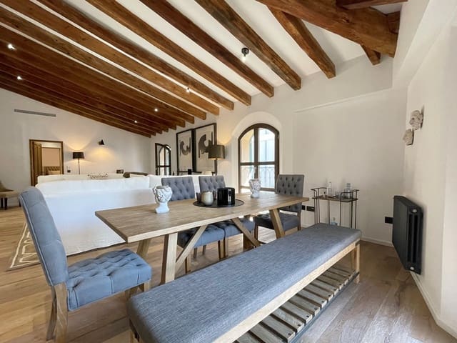 2 soveværelse Lejlighed til leje i La Llotja - Born, Palma de Mallorca - € 2.700 (Ref: 9015904)