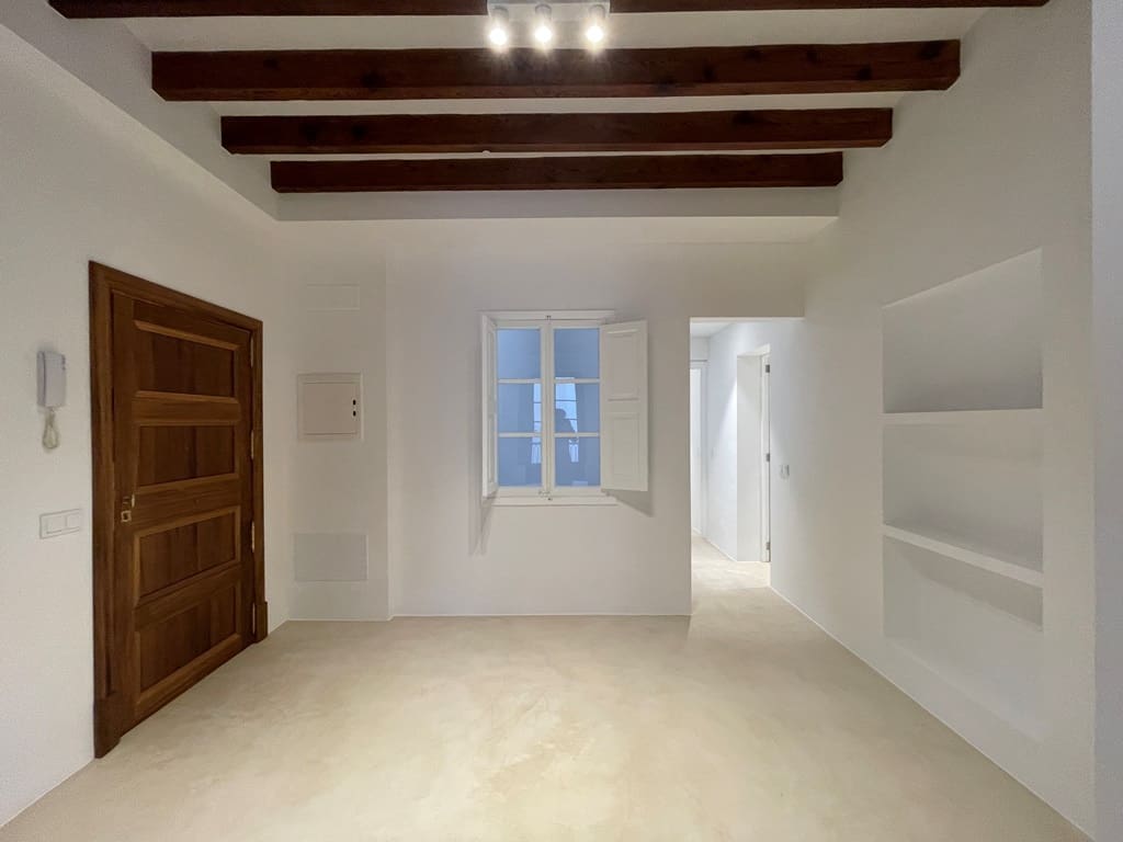 Appartement de 2 chambres à louer à Palma de Mallorca - 3 000 € (Ref: 9197122)