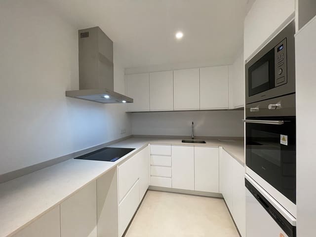 2 bedroom Apartment for rent in La Llotja - Born, Palma de Mallorca - € 2,300 (Ref: 9197122)