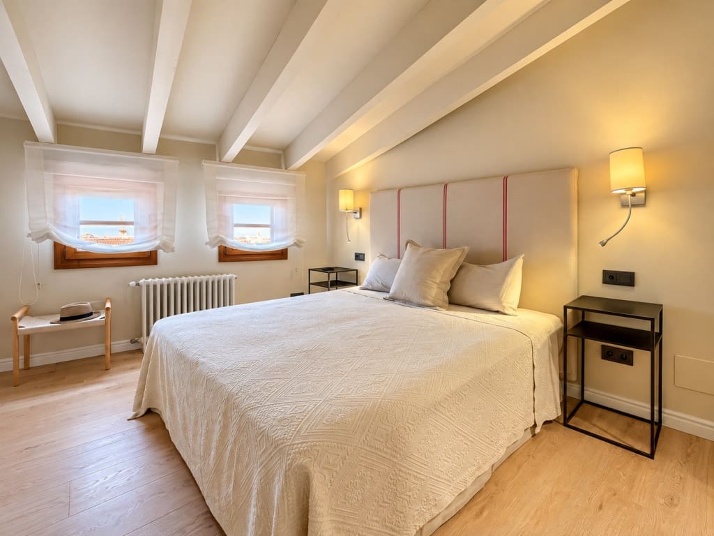 2 sovrum Lägenhet att hyra i Palma de Mallorca med garage - 4 000 € (Ref: 9219292)