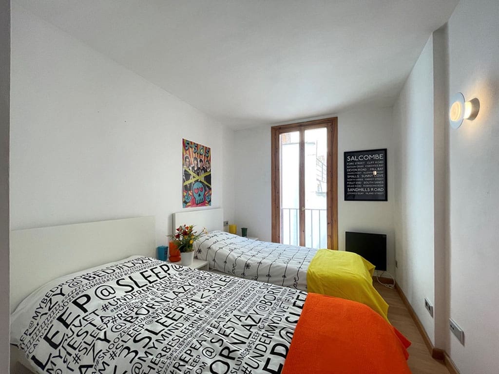 2 bedroom Apartment for sale in Palma de Mallorca - € 420,000 (Ref: 9221401)