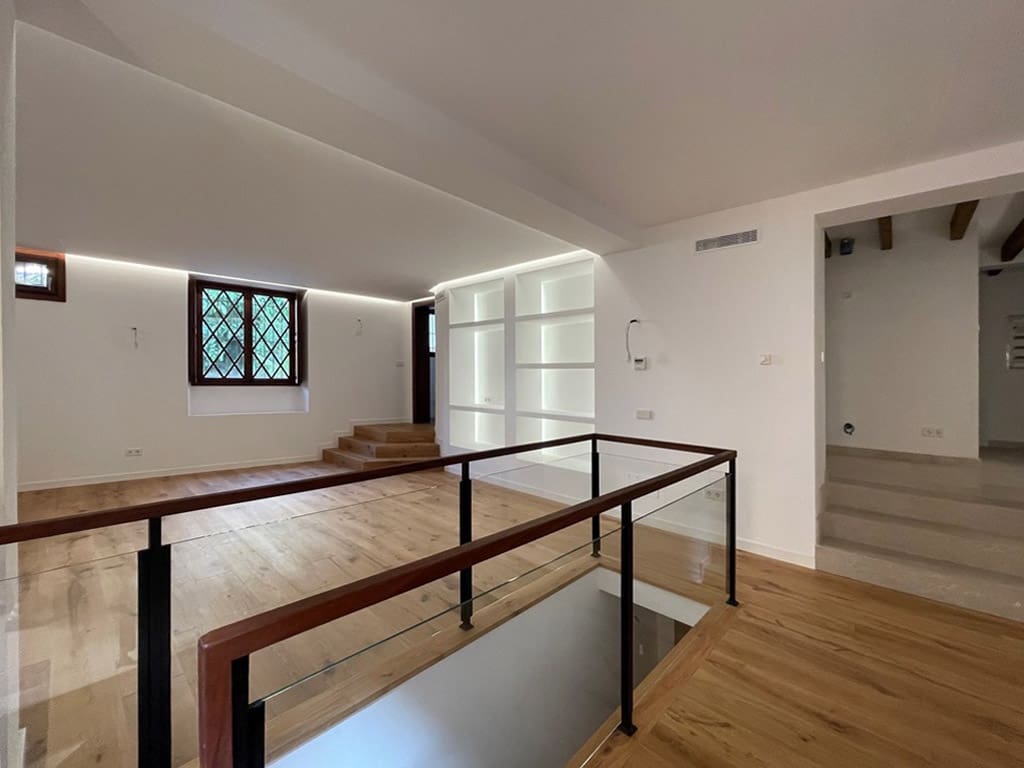 2 soverom Leilighet til salgs i Palma de Mallorca med garasje - € 1 235 000 (Ref: 9231299)