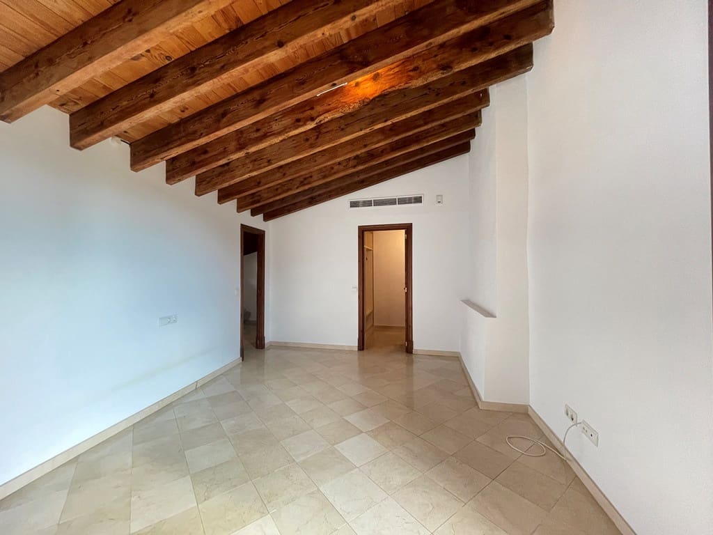 3 makuuhuone Huoneisto vuokrattavana paikassa Palma de Mallorca - 2 150 € (Ref: 9293976)