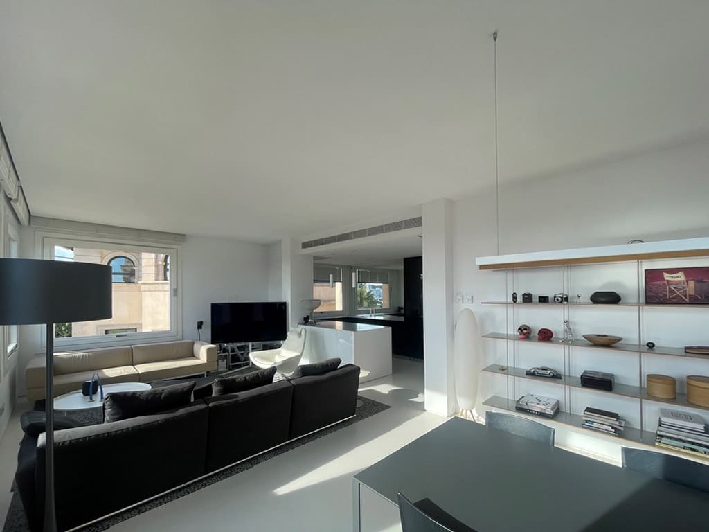 1 bedroom Apartment for sale in Palma de Mallorca - € 1,350,000 (Ref: 9336935)