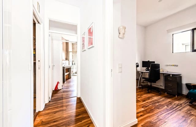 Appartement de 2 chambres à louer à Santa Catalina, Palma de Mallorca - 2 490 € (Ref: 9353832)